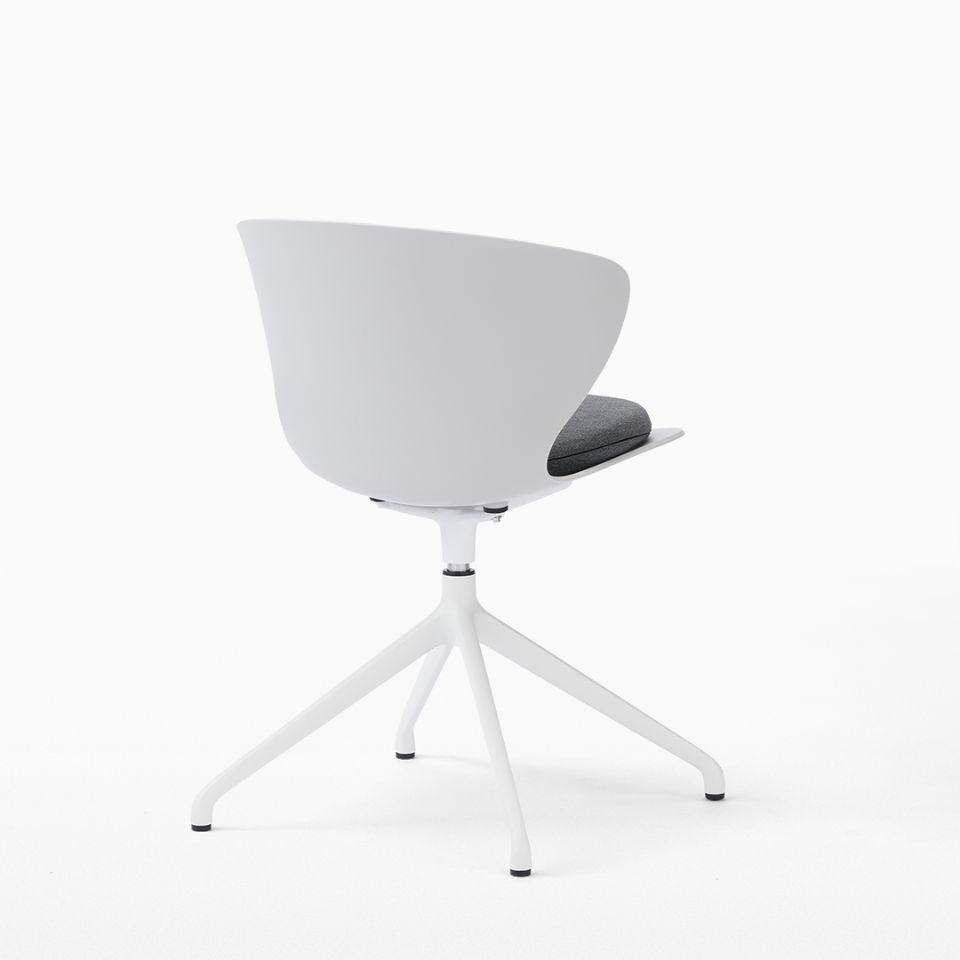 Smooth Round Chair - White Legs/スムースラウンドチェア ホワイト脚
