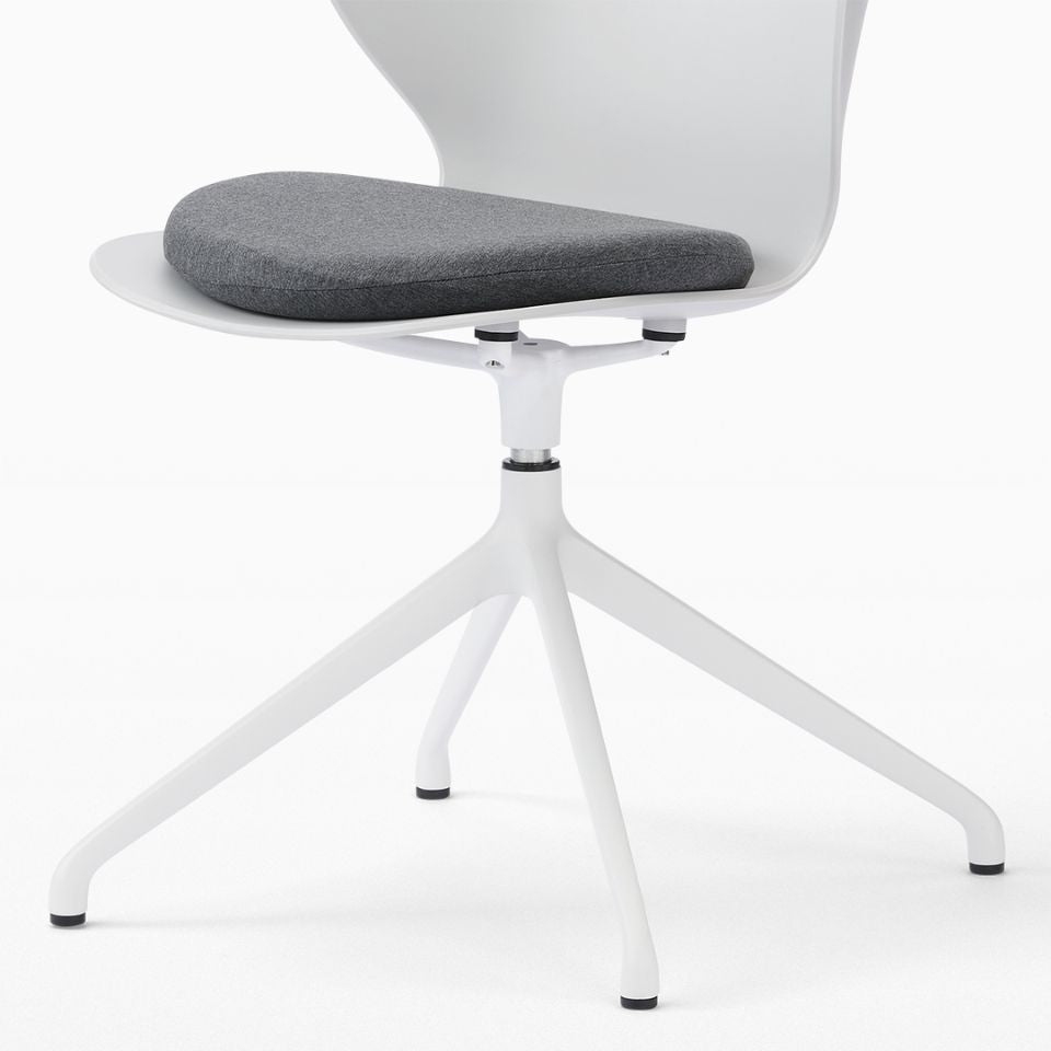 Smooth Round Chair - White Legs/スムースラウンドチェア ホワイト脚