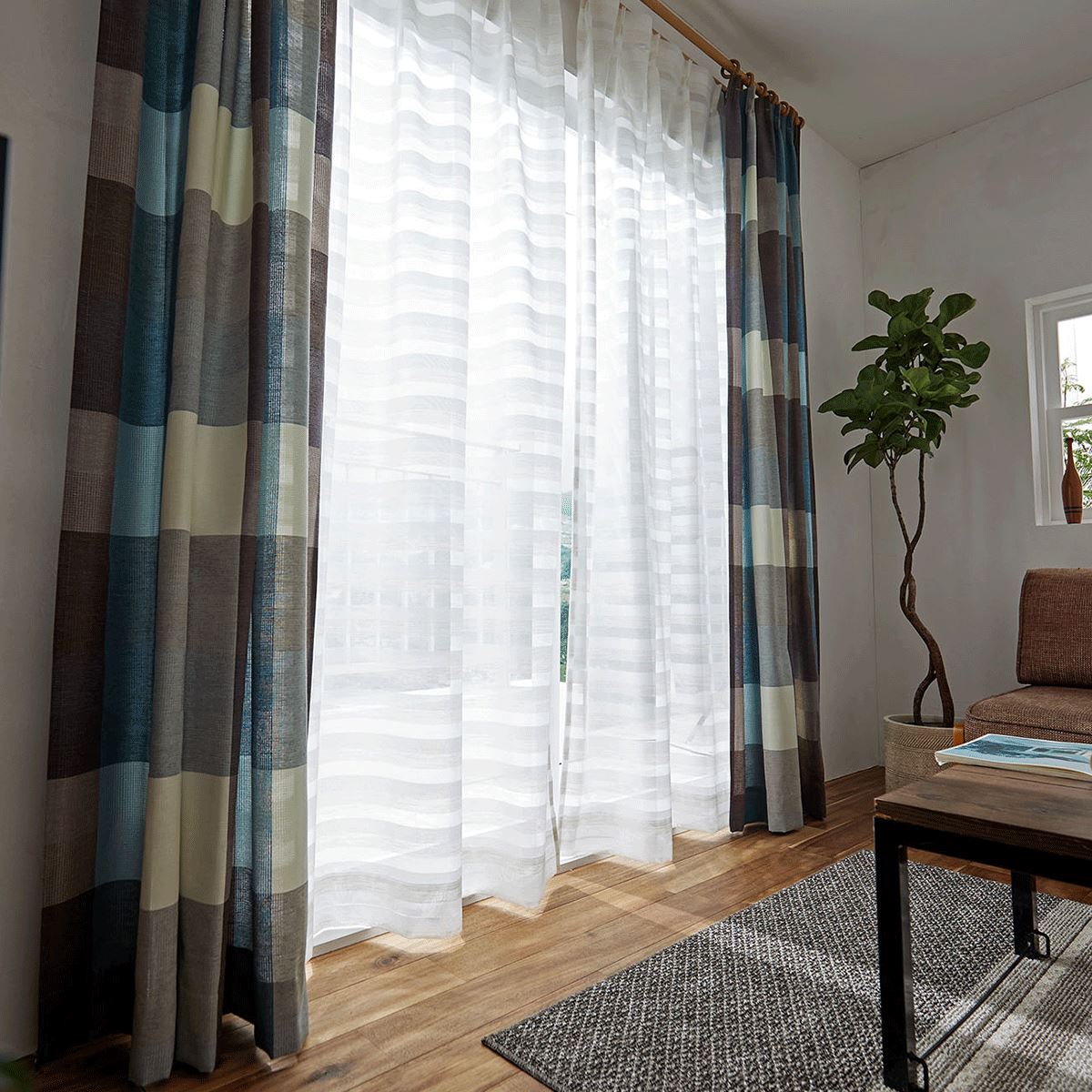 Simple Border Curtain / カーテン