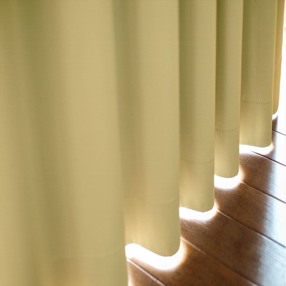 Satin Curtain / カーテン