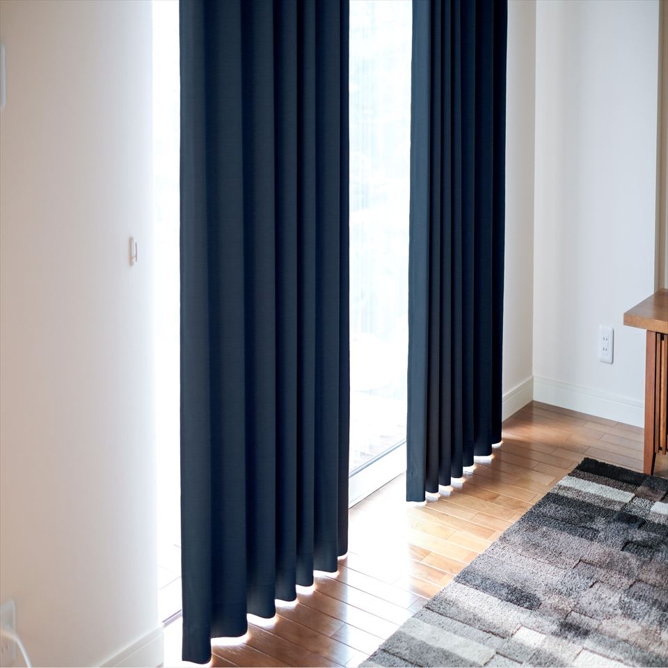 Natural Touch Curtain / カーテン