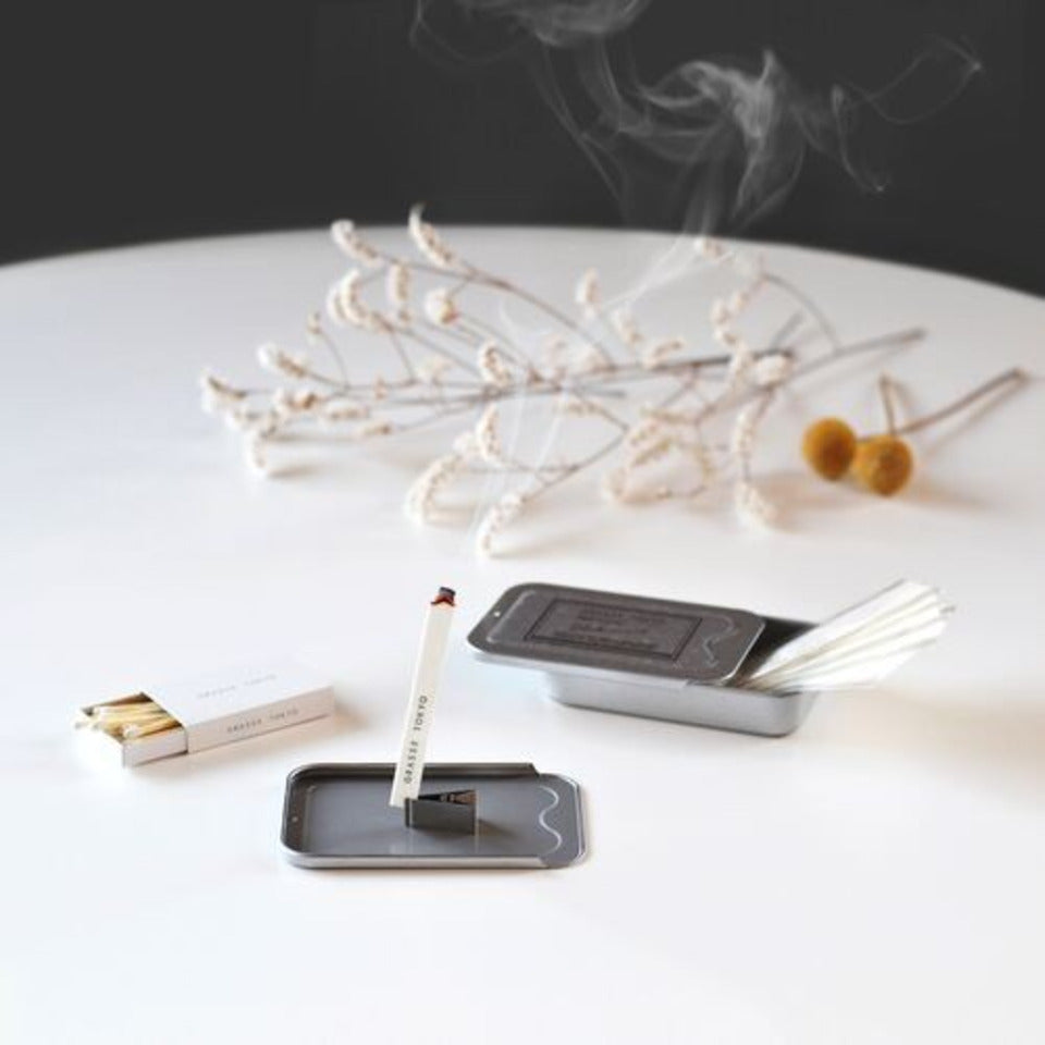 ペーパーインセンス 紙のお香 使用例