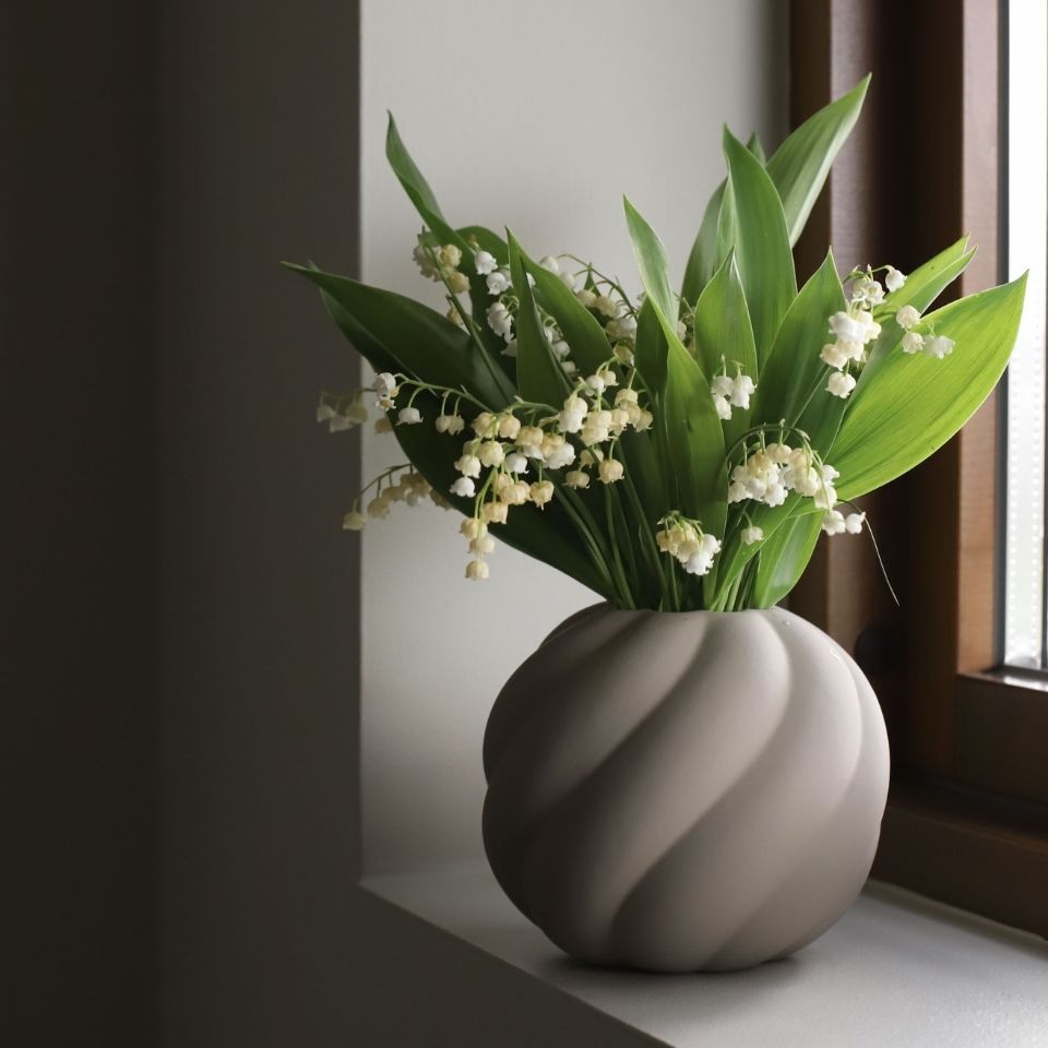 COOEE Design Twist Ball Vase 12cm / ツイスト ボールベース