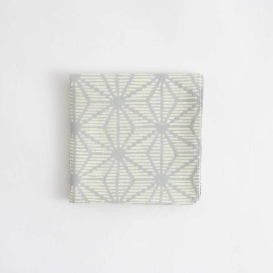 かまわぬ風呂敷 縞麻の葉柄