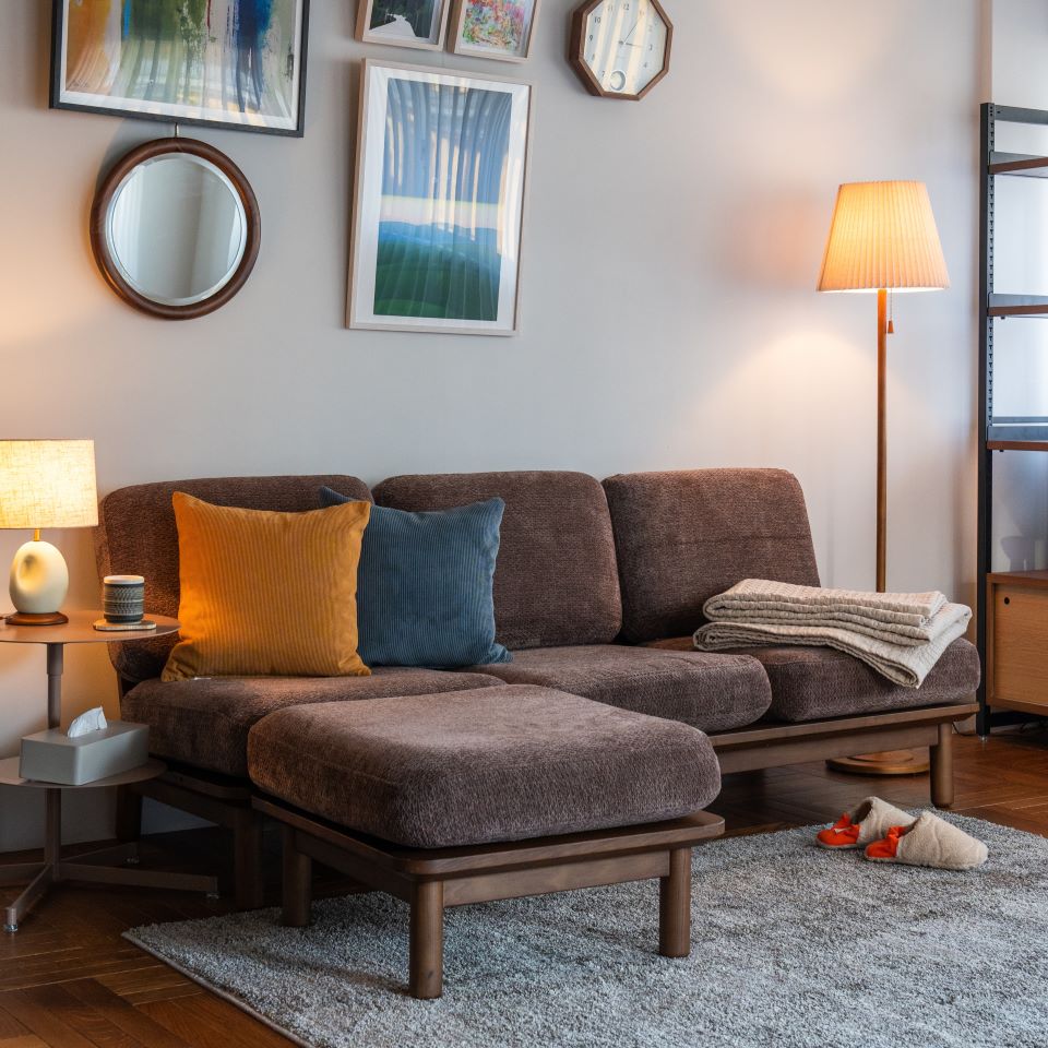 KUUM オットマン 幅65cm | 天然木アッシュ(ブラウン)フレームのソファシリーズ