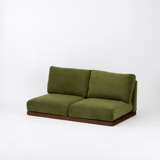 KUUM FlexCrioローソファ 二人掛け 幅140cm | 天然木アッシュ(ブラウン)台座のソファシリーズ