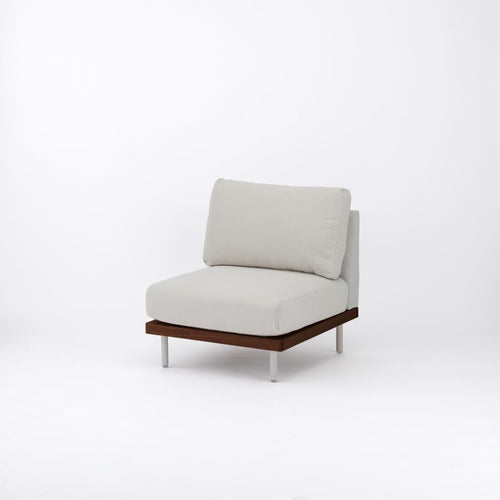 ホワイトグレー / やや硬め / 鉄脚グレー