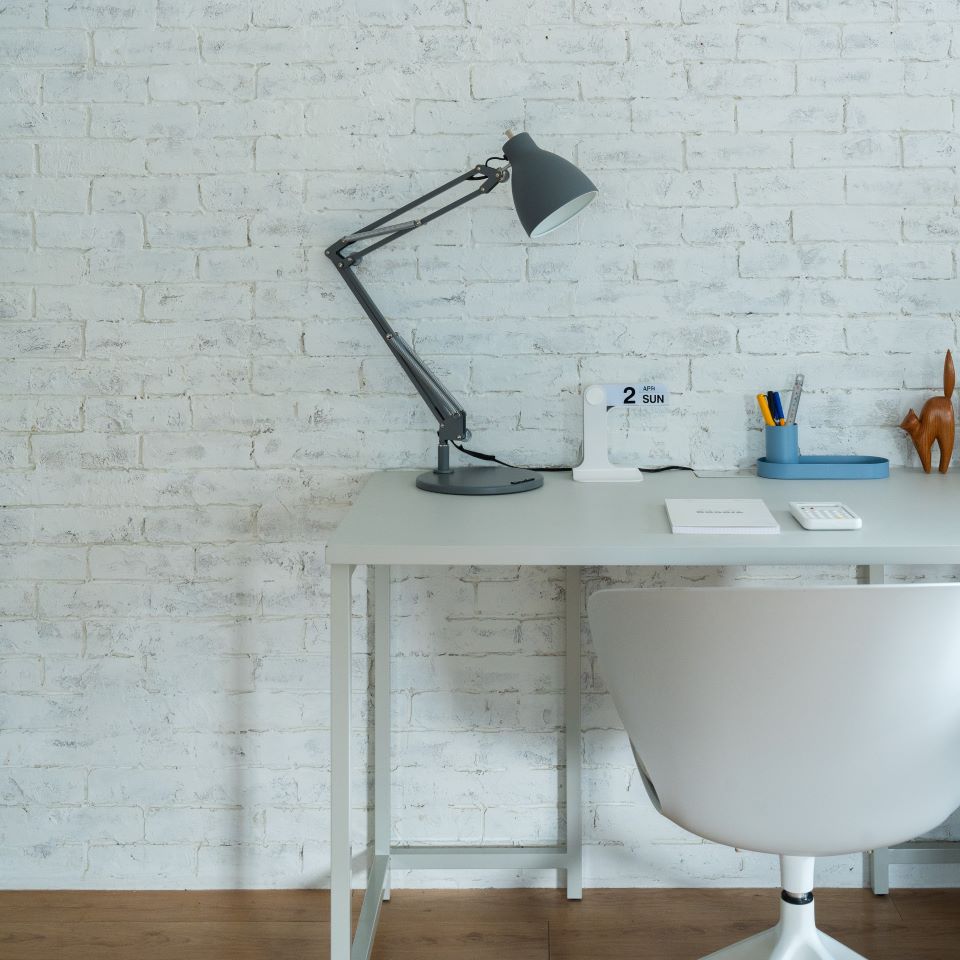 KUUM Desk Table W1200 × D600 - メラミングレーホワイト / クーム テーブル
