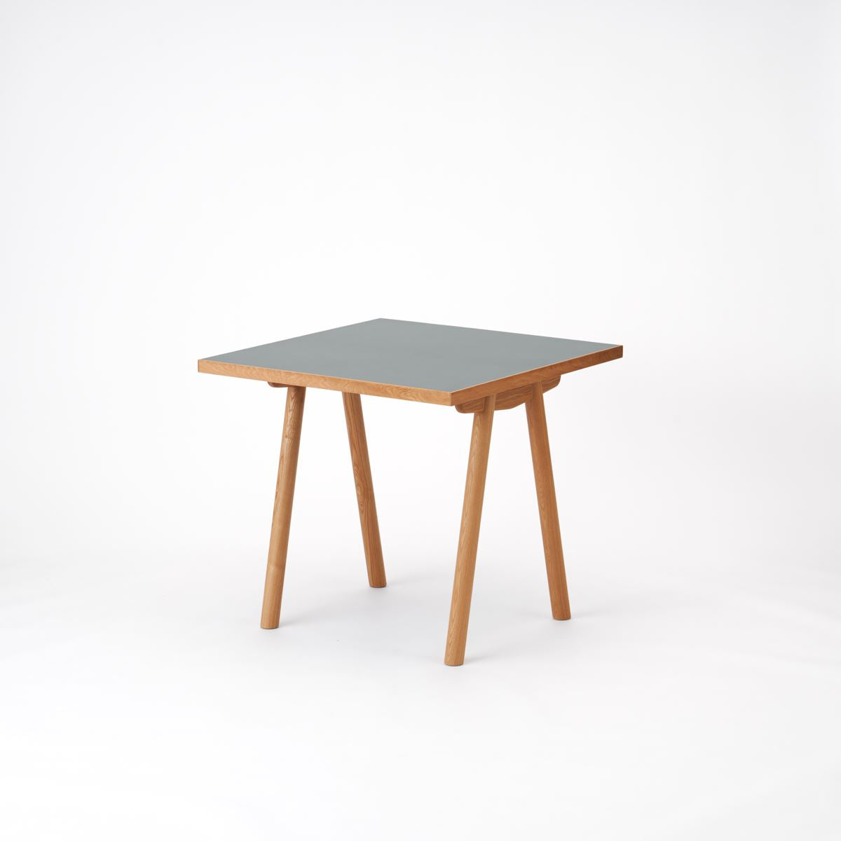 KUUM Table W800 × D800 - メラミングレー / クーム テーブル