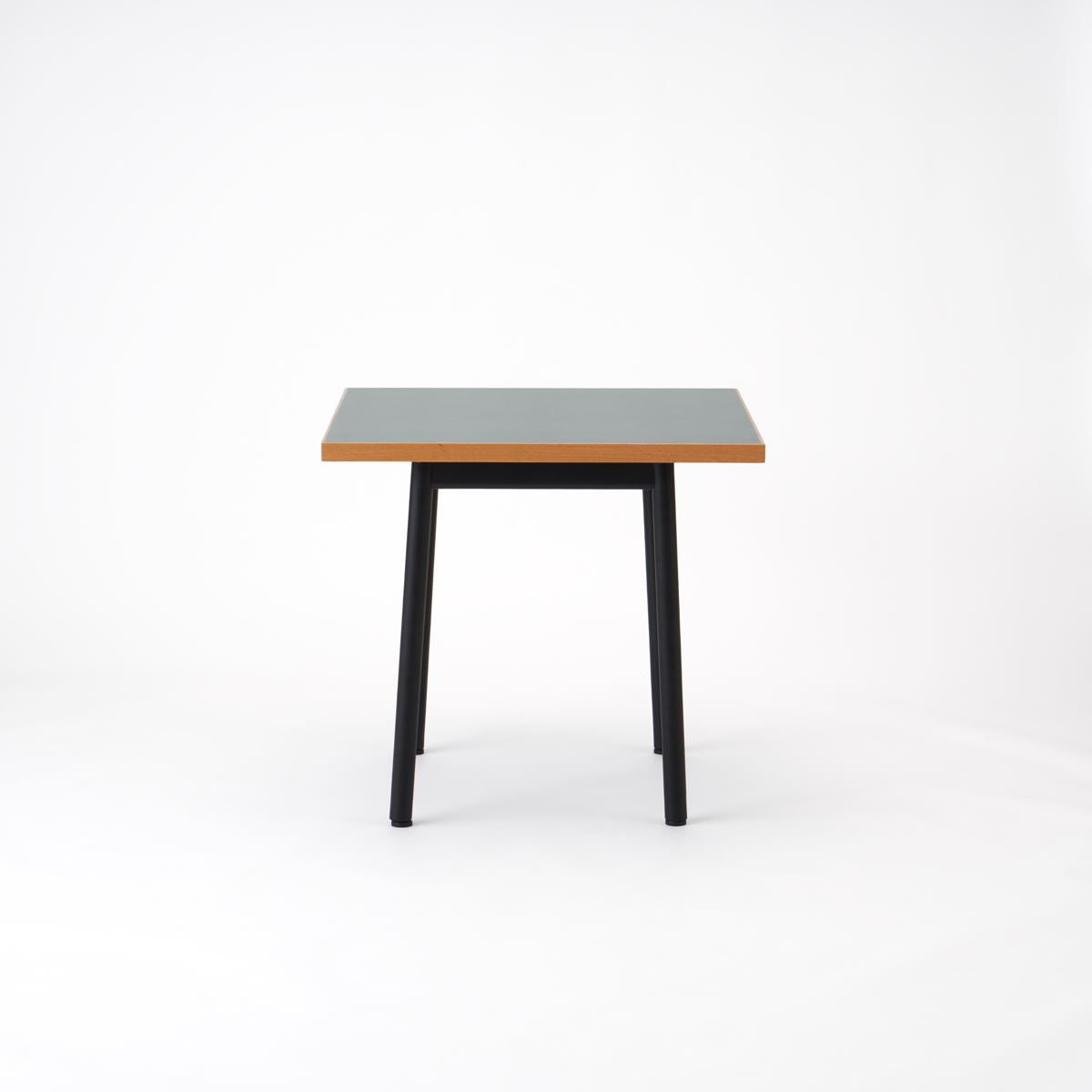 KUUM Table W800 × D800 - メラミングレー / クーム テーブル
