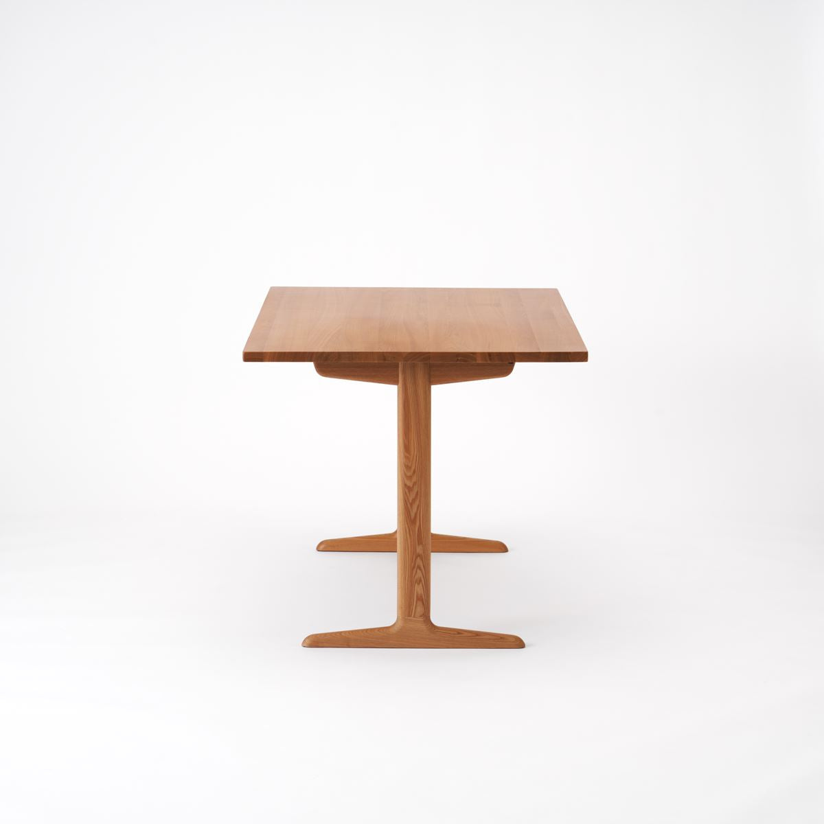 KUUM Table W1200 × D800 - アッシュ無垢材ナチュラル / クーム テーブル