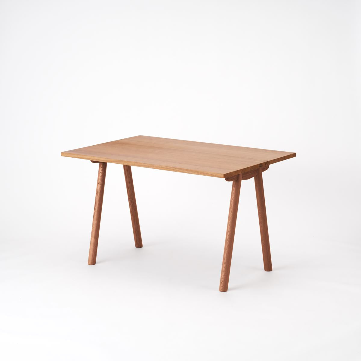 KUUM Table W1200 × D800 - アッシュ無垢材ナチュラル / クーム テーブル
