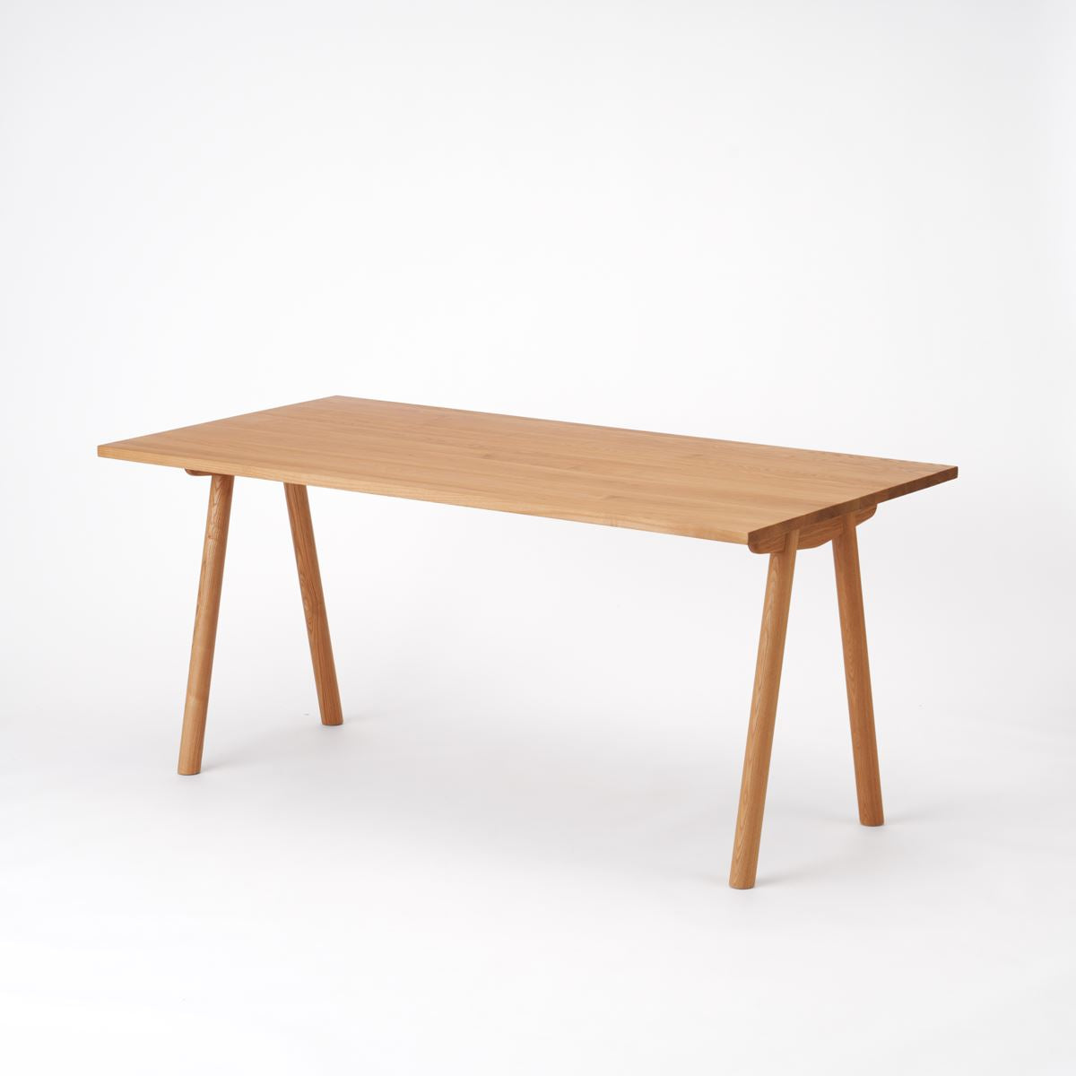 KUUM Table W1600 × D800 - アッシュ無垢材ナチュラル / クーム テーブル