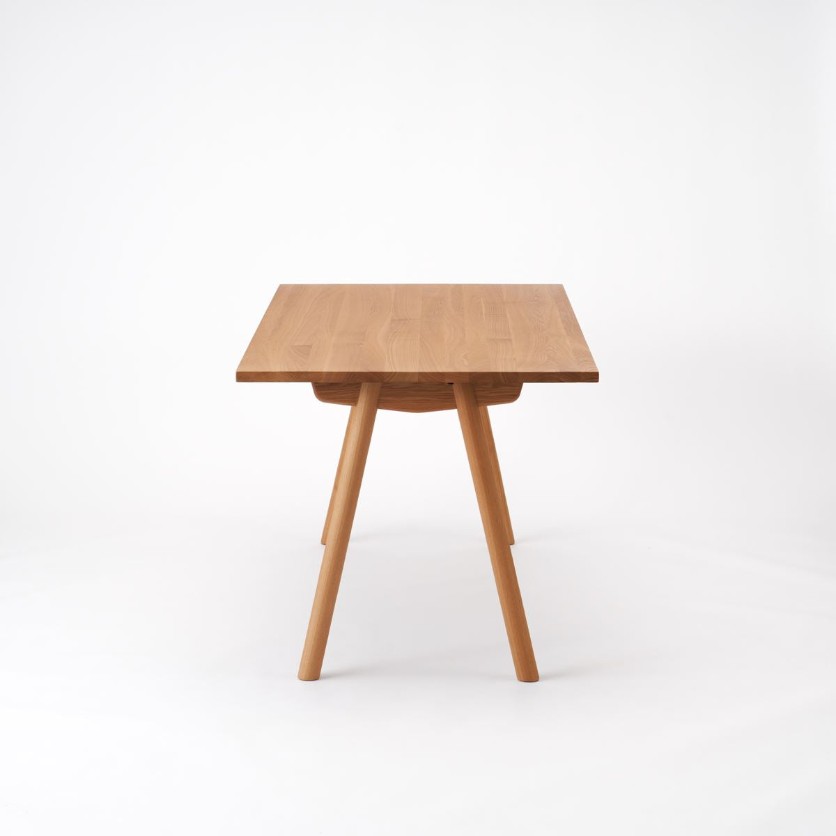KUUM Table W1600 × D800 - アッシュ無垢材ナチュラル / クーム テーブル