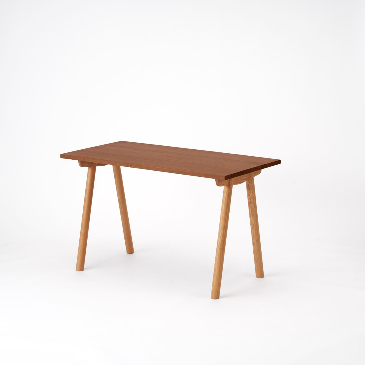 KUUM Table W1200 × D600 - アッシュ無垢材ブラウン / クーム テーブル