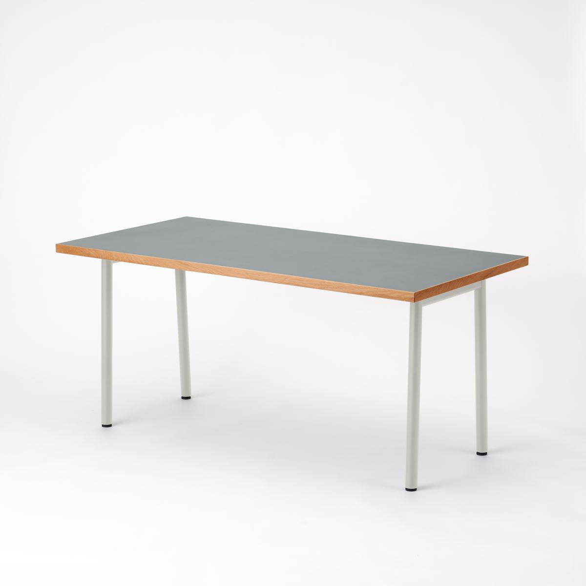 KUUM Table W1600 × D800 - メラミングレー / クーム テーブル