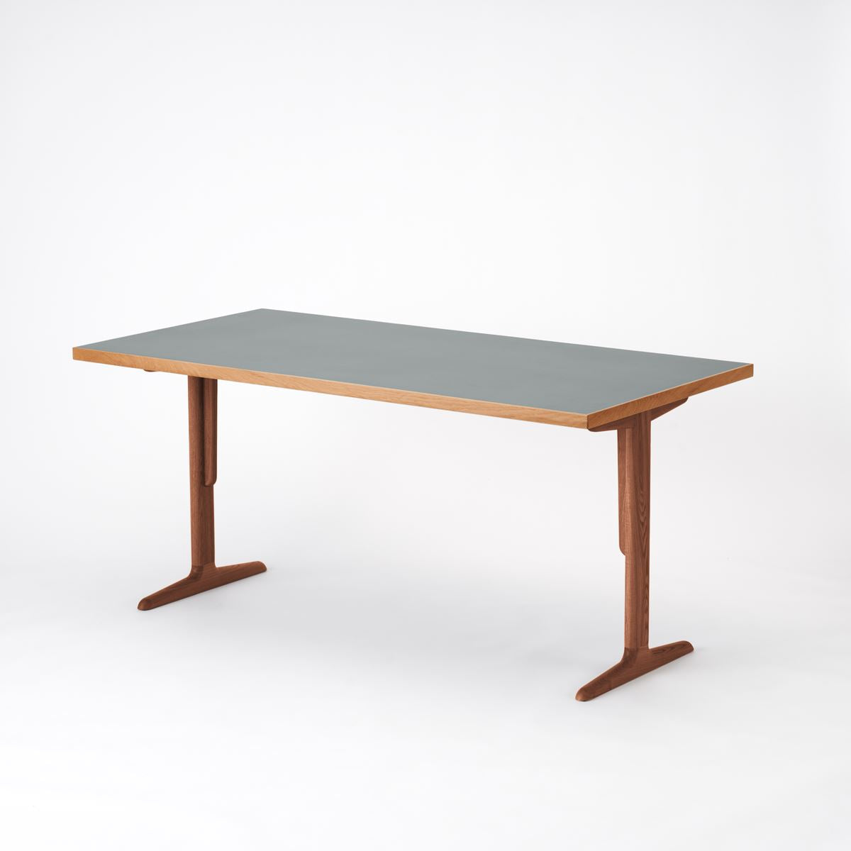KUUM Table W1600 × D800 - メラミングレー / クーム テーブル