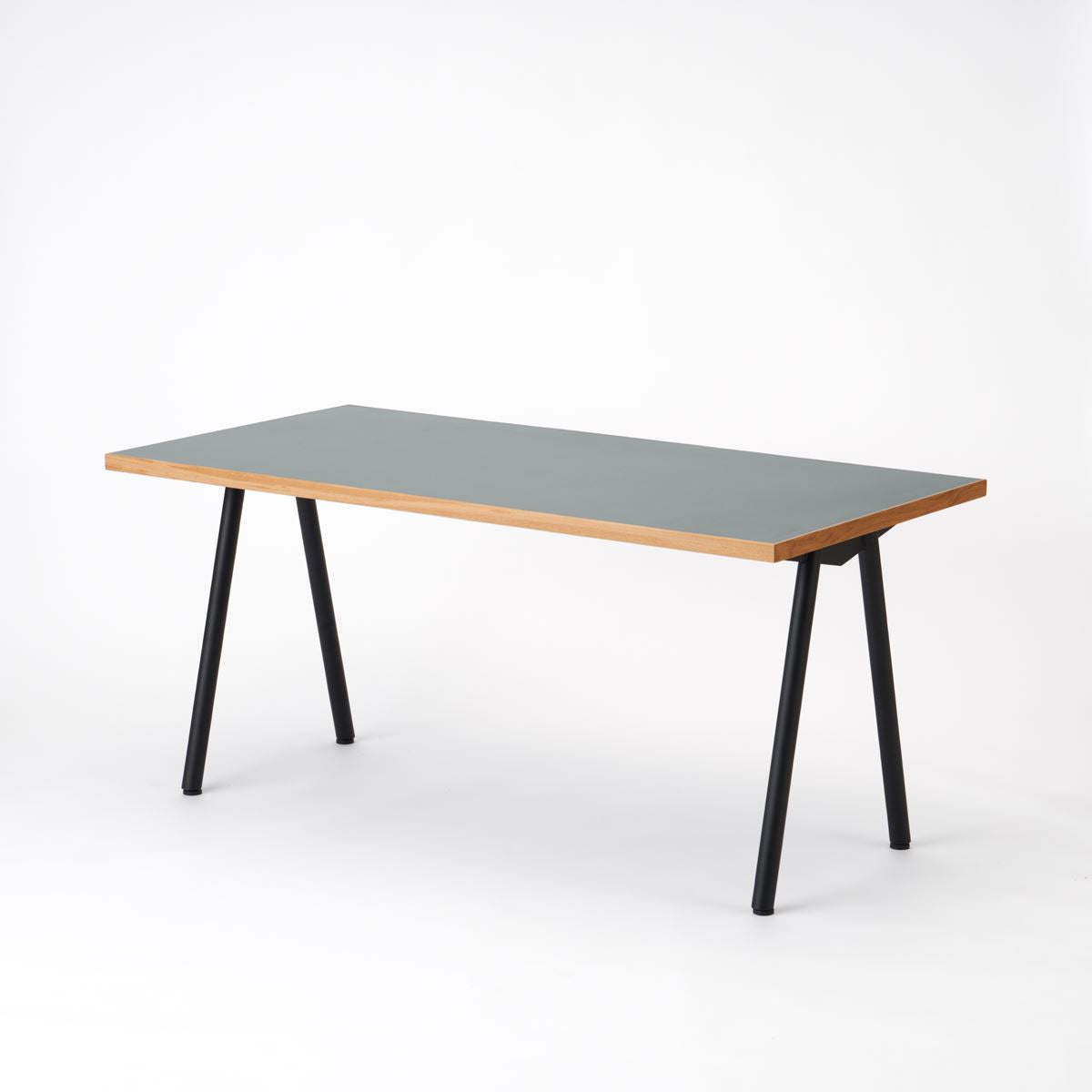 KUUM Table W1600 × D800 - メラミングレー / クーム テーブル