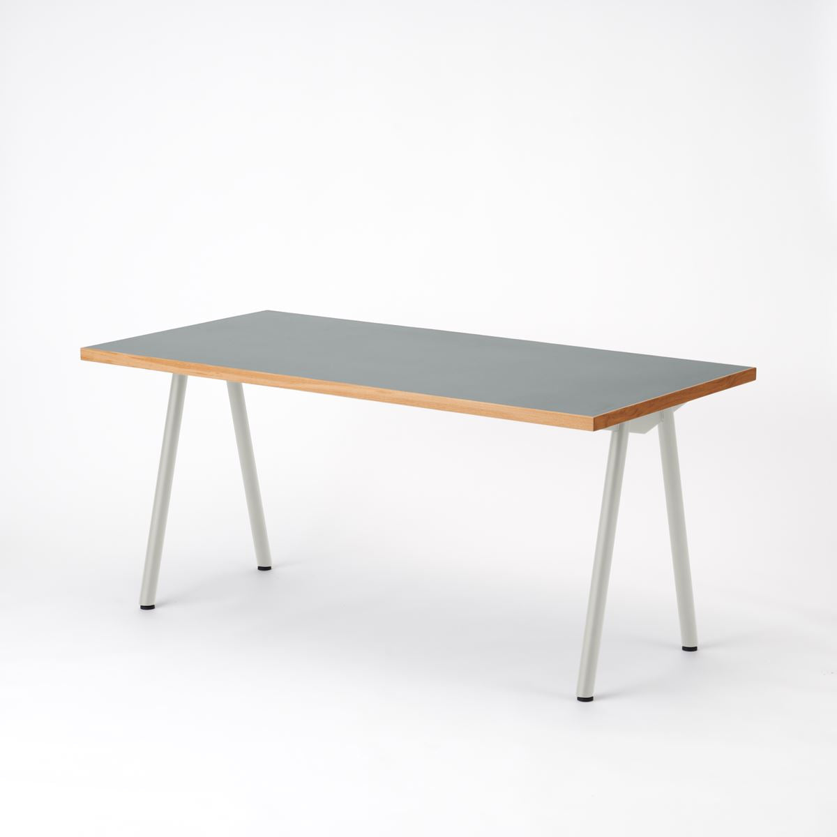 KUUM Table W1600 × D800 - メラミングレー / クーム テーブル