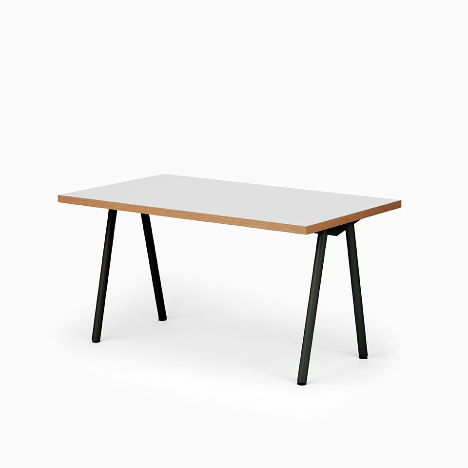 KUUM Table W1400 × D800 - メラミンホワイト / クーム テーブル