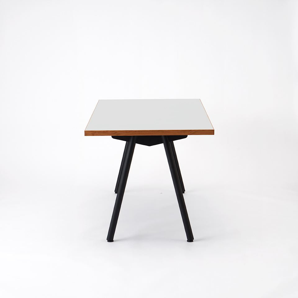 KUUM Table W1600 × D800 - メラミンホワイト / クーム テーブル