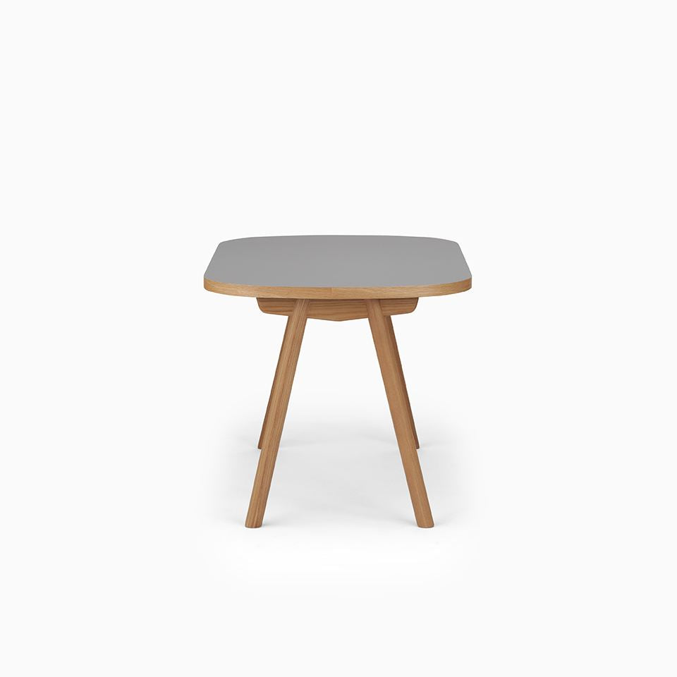 KUUM Table Oval W1200 × D800 - メラミングレー / クーム テーブル