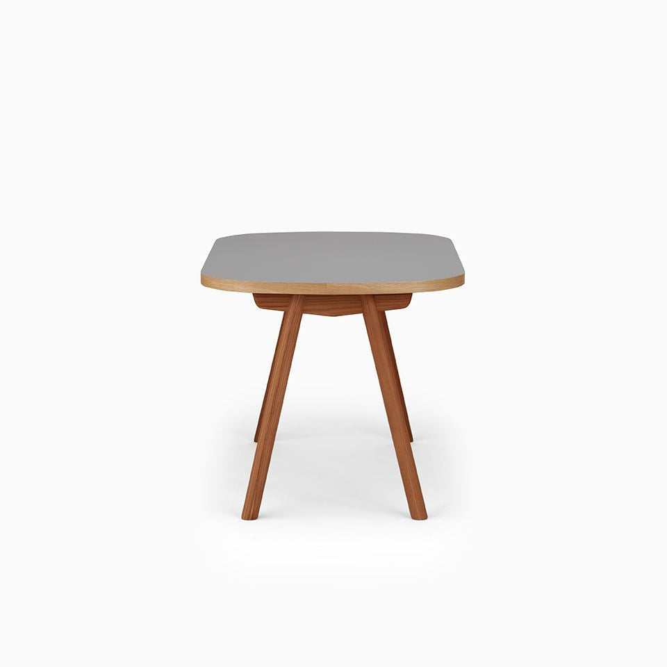 KUUM Table Oval W1200 × D800 - メラミングレー / クーム テーブル
