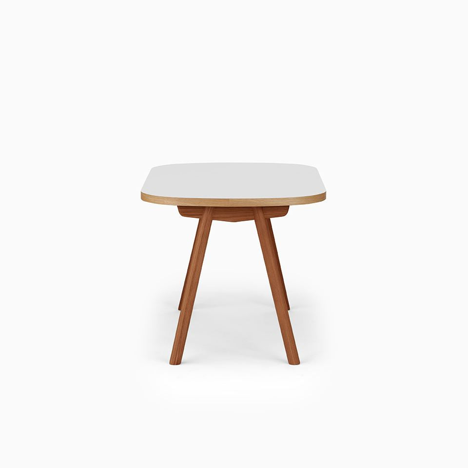 KUUM Table Oval W1200 × D800 - メラミンホワイト / クーム テーブル