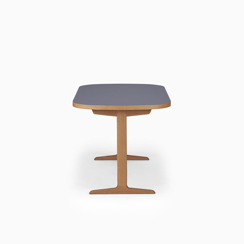 KUUM Table Oval W1400 × D800 - メラミンネイビー / クーム テーブル