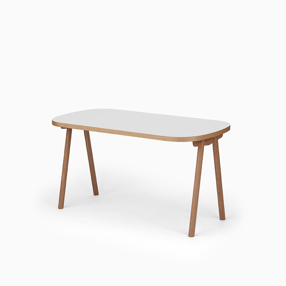 KUUM Table Oval W1400 × D800 - メラミンホワイト / クーム テーブル