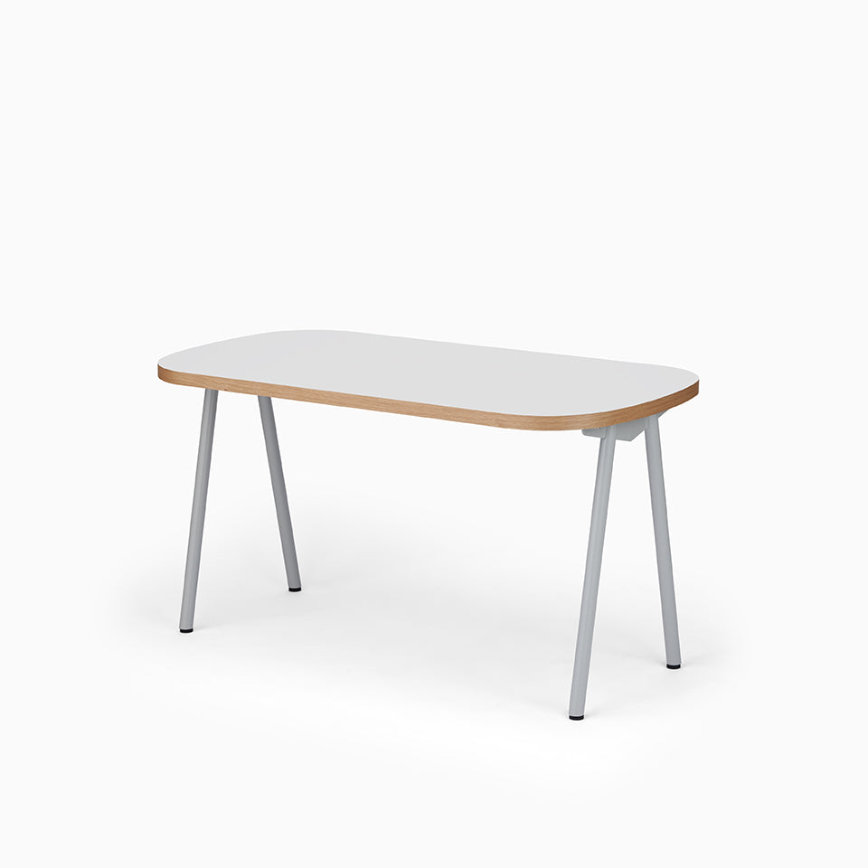 KUUM Table Oval W1400 × D800 - メラミンホワイト / クーム テーブル