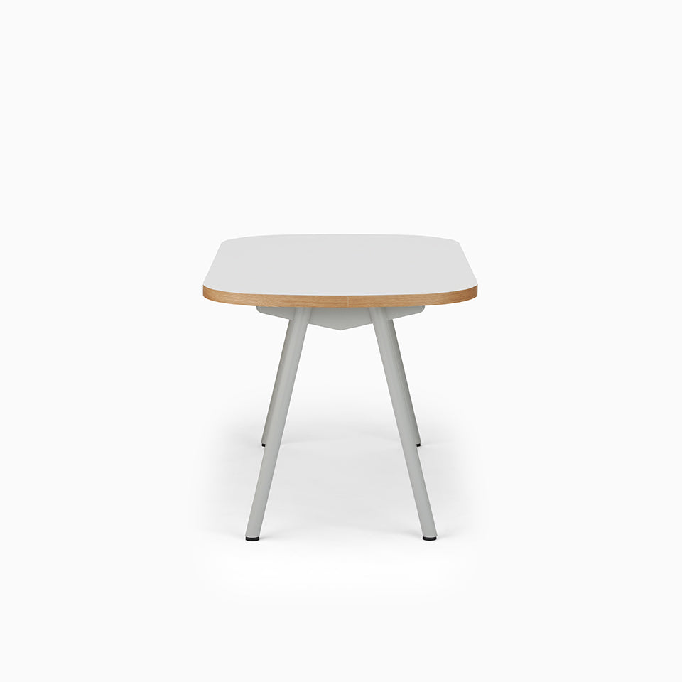 KUUM Table Oval W1400 × D800 - メラミンホワイト / クーム テーブル