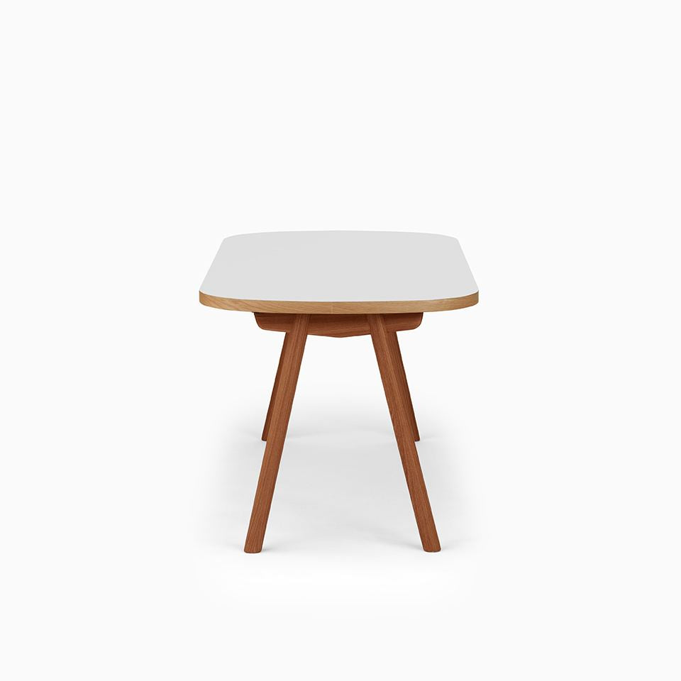 KUUM Table Oval W1600 × D800 - メラミンホワイト / クーム テーブル