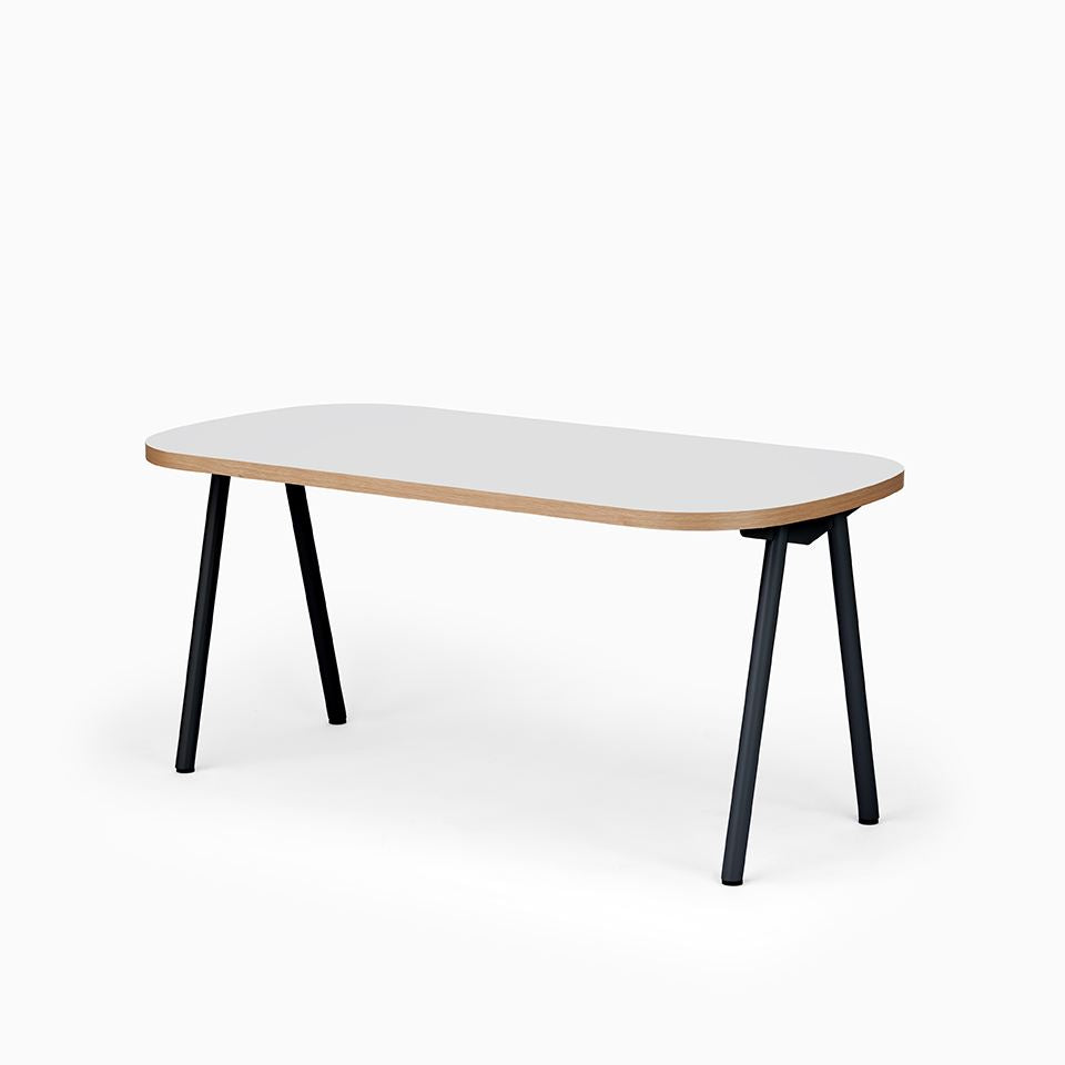 KUUM Table Oval W1600 × D800 - メラミンホワイト / クーム テーブル