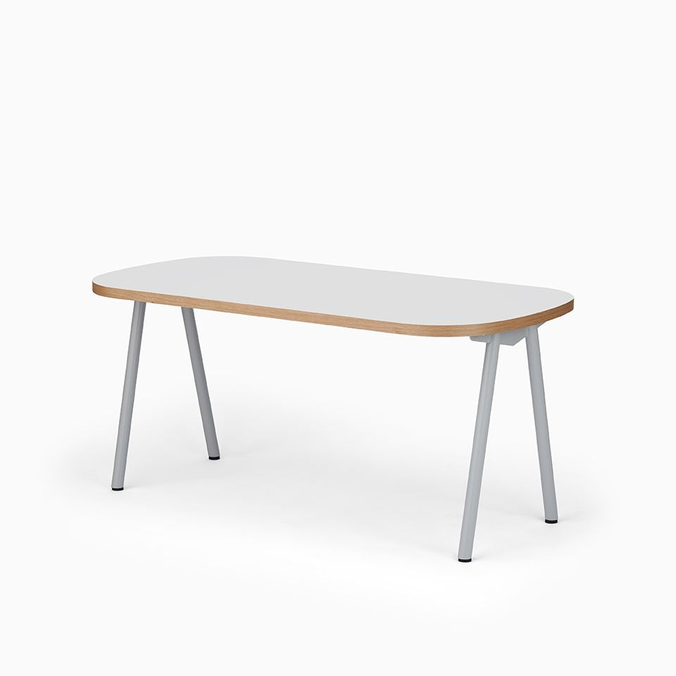 KUUM Table Oval W1600 × D800 - メラミンホワイト / クーム テーブル