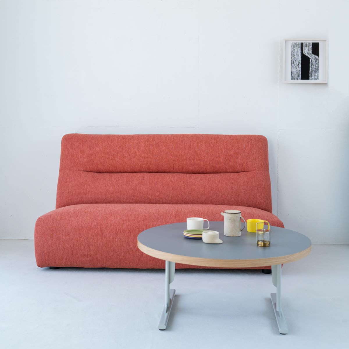 KUUM Living Table Φ850 - メラミングレー / クーム リビング テーブル