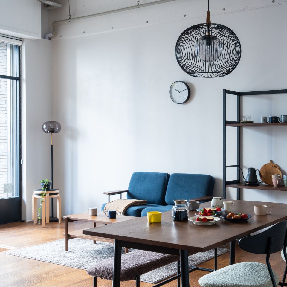 小さな部屋を心地よく｜光明かりでつくるおしゃれな照明コーディネート