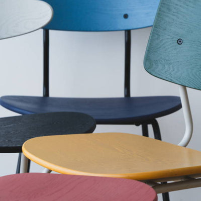 KUUM chair バイカラータイプの開発ストーリー