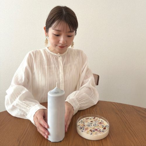 キャンドルアーティストの女性