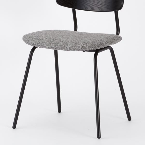 KUUM  Chair shikaku - Black Steel Frame/Cushion/Black Back / クーム チェア シカク