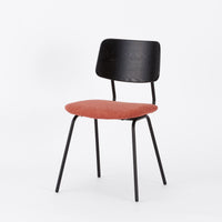 KUUM  Chair shikaku - Black Steel Frame/Cushion/Black Back / クーム チェア シカク