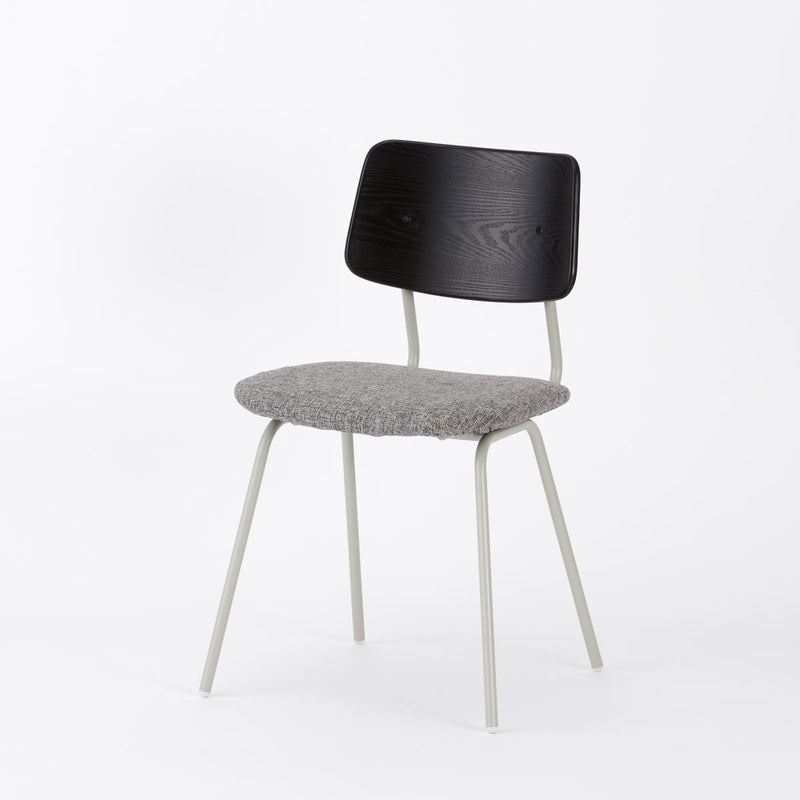 KUUM  Chair shikaku - Gray White Steel Frame/Cushion/Black Back / クーム チェア シカク