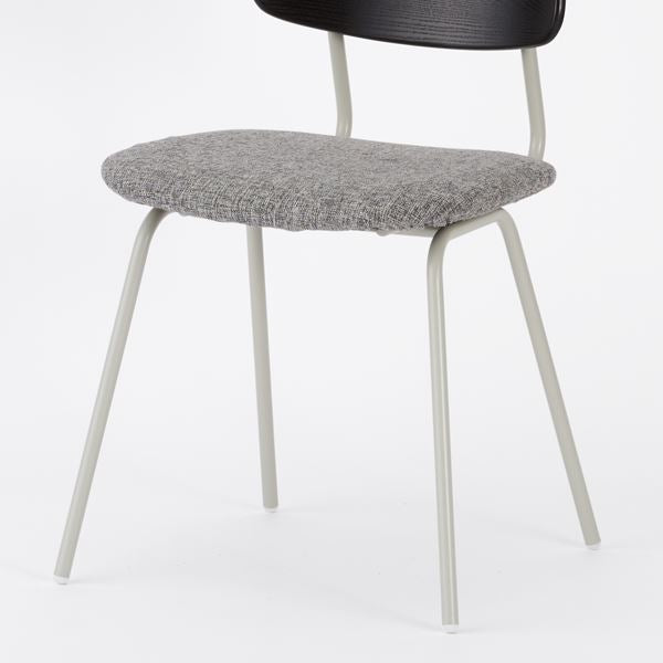 KUUM  Chair shikaku - Gray White Steel Frame/Cushion/Black Back / クーム チェア シカク