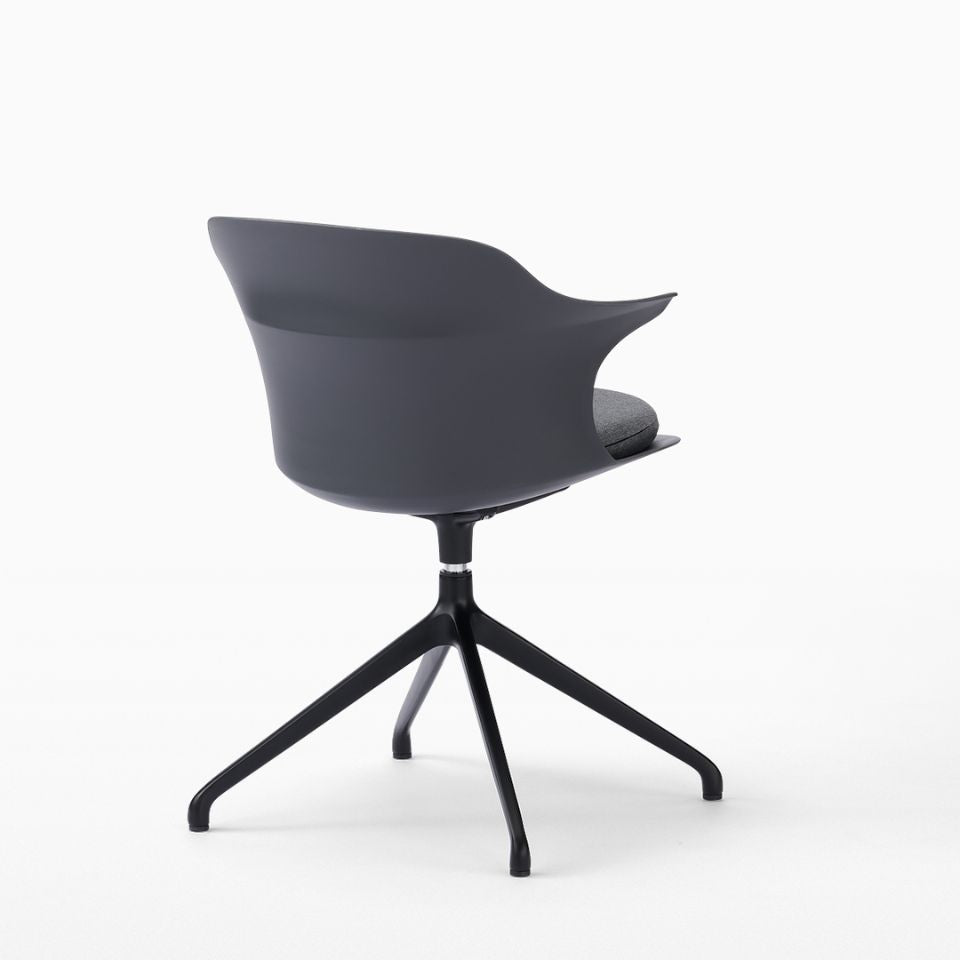 Smooth Round Chair With Arms - Black Legs／スムースラウンドチェア アーム付 ブラック脚