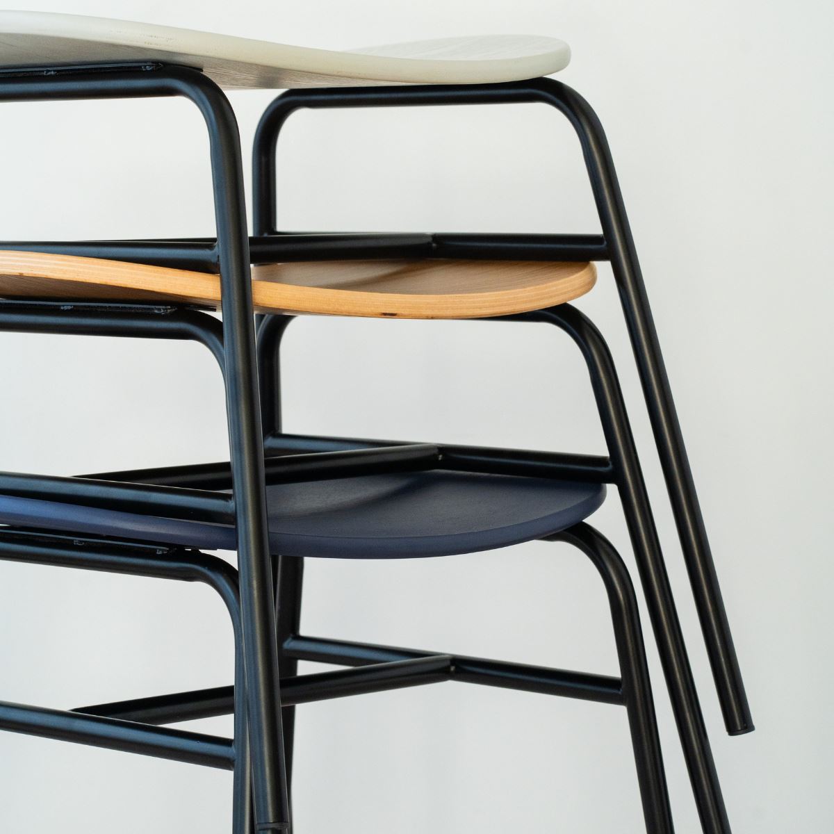 KUUM Stool shikaku - Black Steel Frame/Colored Wooden Seat / クーム  スツール シカク