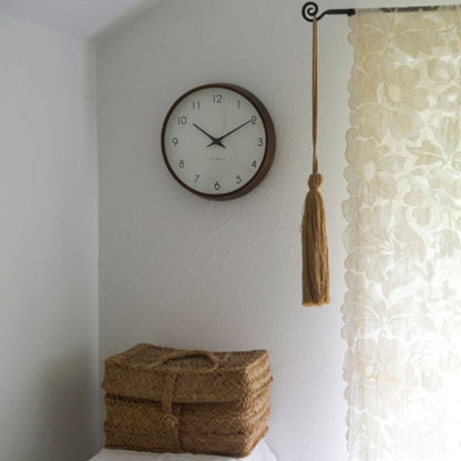 カンパーニュ 電波時計ブラウン　シーン