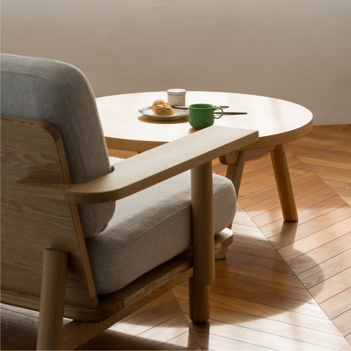 KUUM Living Table Φ850 突板/KUUM Sofa Wood 2P リビングソファ セットA（2点セット）