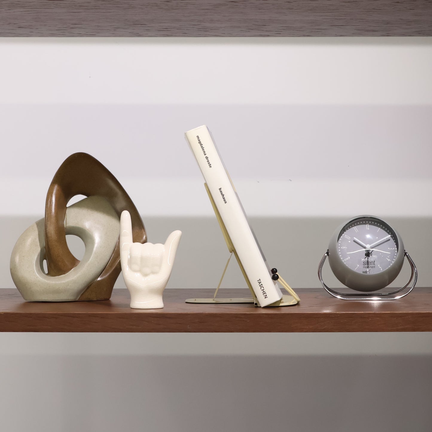 Metal Book Stand / メタルブックスタンド
