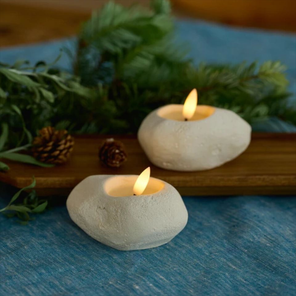 LEDキャンドル ストーンレット　テーブルシーン