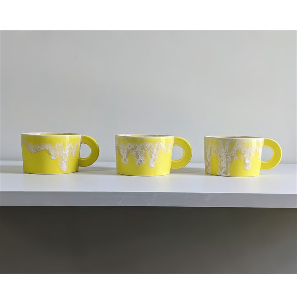 NAOKO HATA CERAMICS　マグカップ